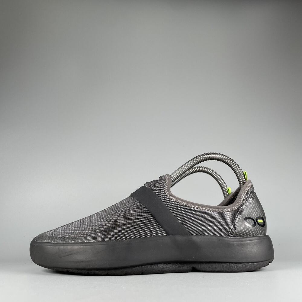 OOFOS OOmg eeZee Low Women’s Size 7 Gray Slip On Comfort Recovery Shoes Casual